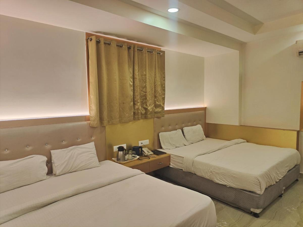 Hotel Nirmal Mahal Nuova Delhi Esterno foto